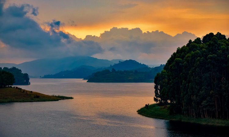 Lake Bunyonyi - Scenic Beauty, Activities, and Lodging Guide