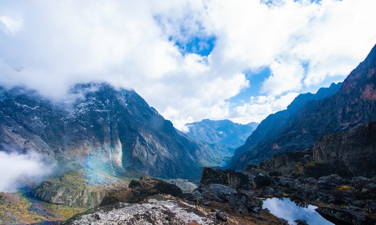 17 Days Uganda Hiking Safari & Primates Trekking Adventure