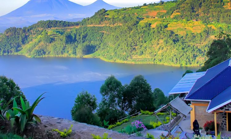 Lake Mulehe - Beauty, Activities & Lodging in Kisoro
